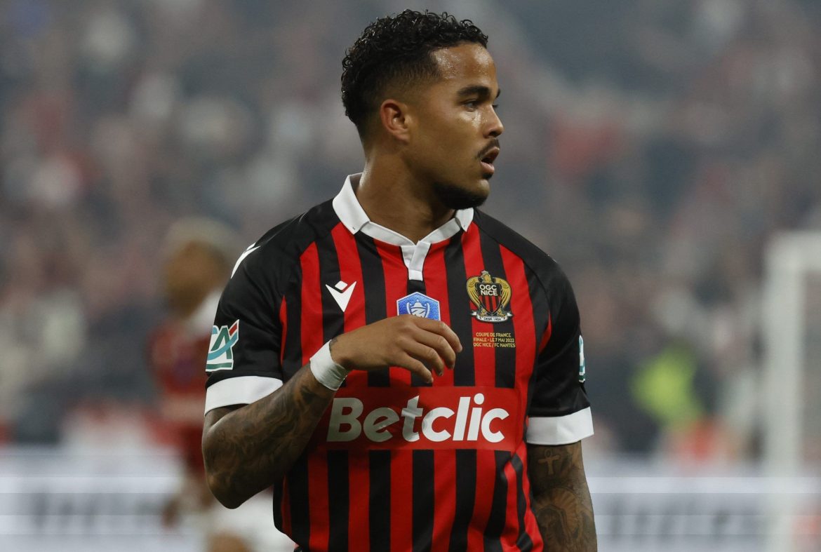 West Ham to miss out on Justin Kluivert