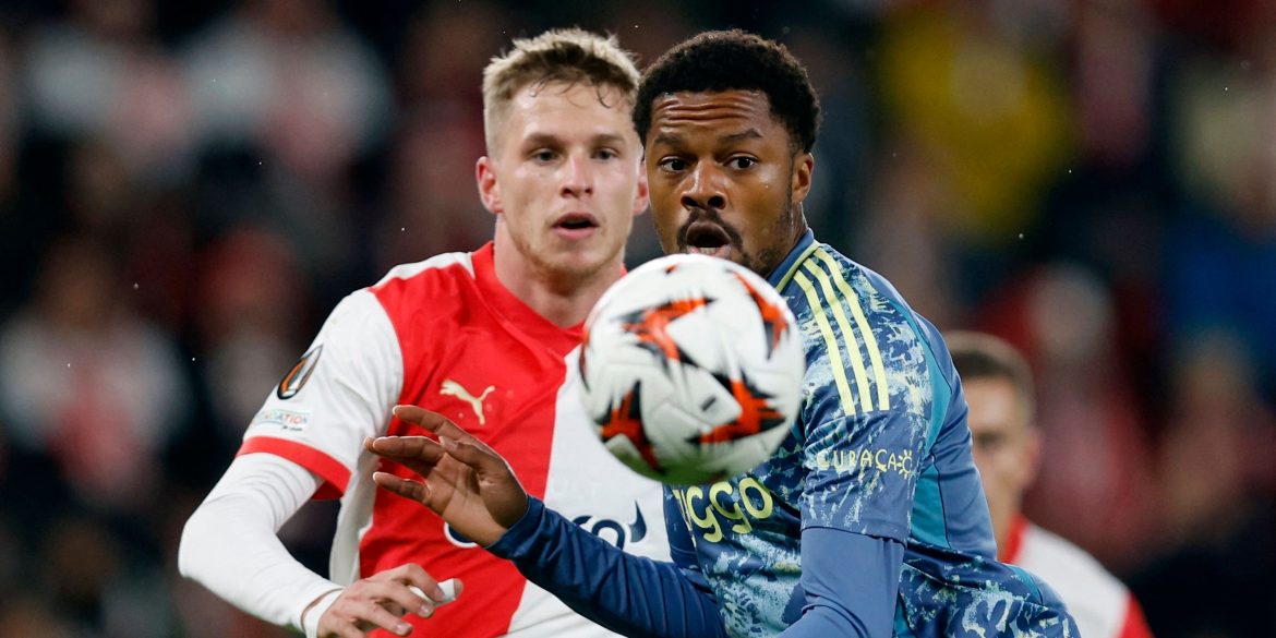 Better deal than Akpom: Birmingham City launch move for “extraordinary” ace